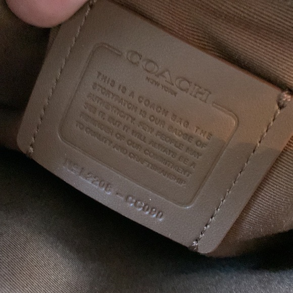 Coach Sullivan Crossbody In Blocked Signature NWOT - Picture 13 of 17